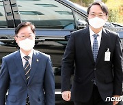 대전고검 찾은 박범계 "수사·지휘체계, 검찰의 미래 논의"(종합)