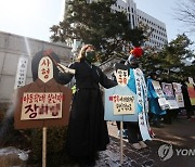국회 "아동학대 살해죄 신설"..최소 징역 7년 이상