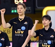 박지수, 여자농구 최초 전 경기 더블더블 달성! [포토]
