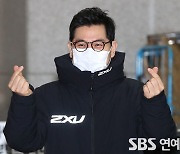 [E포토] 김용만, '하트는 쌍으로'