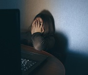 '온라인 그루밍 처벌법' 국회 통과..미성년 성범죄 엄벌 처한다