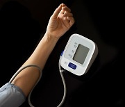 여성, 수축기 혈압 110만 넘어도 위험하다 (연구)