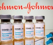 美 FDA 자문기구, 존슨앤드존슨 백신 긴급사용 승인 권고