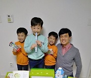 실리콘웍스 "초등학교 입학 축하해요" 임직원 자녀 50여명에게 선물 전달