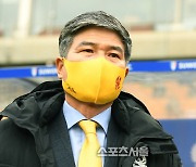 [포토]첫 시즌 맞이하는 광주FC 김호영 감독
