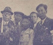 김구 광복군 사열 사진 발견..1945년 11월 상하이에서 촬영