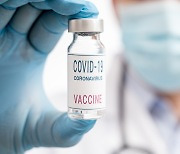 확진자 57만 필리핀, 중국 시노백 백신 맞는다.. 60만회 접종분 도착