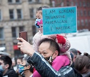 뉴욕서 '아시아 증오범죄' 규탄 집회..정관계 지도층 동참