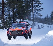 [포토] 현대차 2021 WRC 북극랠리 우승