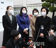 [포토]국립중앙의료원 찾은 박영선 더불어민주당 서울시장 후보