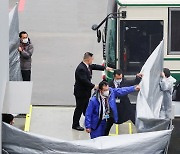 닛산 카를로스 곤 탈출 도운 미국 특수부대 父子 일본 압송