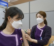 호남 요양시설 이어 의료기관 종사자 백신 접종 준비 분주