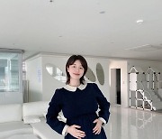 '임신 27주' 나비, 부산 태교 여행 中 아름다운 D라인 자랑 [SNS★컷]