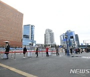 서울 신규확진 94명..음식점·병원·모임 등 산발감염(종합)