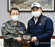 한국항공우주산업 방문한 이성용 공군참모총장