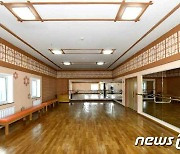 북한, 자강도예술극장 준공.."예술인 창작활동에 편리한 시설"