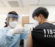 백신 접종 시작된 119 구급대원
