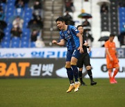 울산 김인성, K리그1 라운드 MVP..베스트 11에 울산 6명