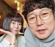 '이수근 12세 연하 ♥' 박지연, 연예인 뺨치는 동안 미모