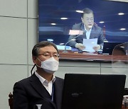 [속보] 文, 신현수 민정수석 사표 전격수리..후임에 김진국