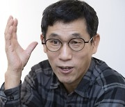 [단독] 진중권 전 동양대 교수, 명예훼손 혐의 경찰 조사