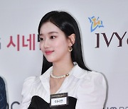 '왕따 의혹' 이나은 지우기 벌써 시작 [이슈와치]