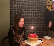 김정은, 행복한 생일파티 인증샷 '러블리 미소'[SNS★컷]