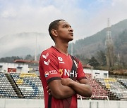 경남FC, 특급 용병 에르난데스 합류..이번 시즌 첫 승 노린다