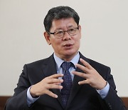 김연철 전 통일장관, 한반도평화포럼 이사장 취임