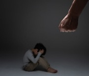 멈추지 않는 아동학대..외삼촌·외숙모에 맞은 6살 조카 사망