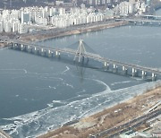 '한강 투신' 서울 강동구청 공무원 두 달 만에 시신 발견