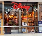 USA DISNEY STORES CLOSING