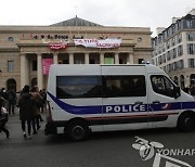 Virus Outbreak France Theater Occupied