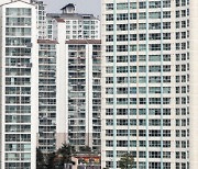'영끌'한 아파트 절반만 쓴다..시장 왜곡 부른 다주택규제 역설