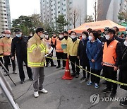 박영선, 화재현장·전통시장 방문.."野 시장되면 안전에 차질"