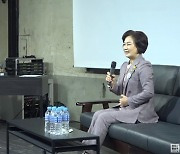 김어준 만난 추미애 "조국가족 장해..尹 정치선동, 제2오세훈"