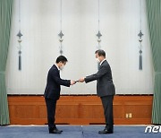 野 "LH 투기 의혹 조사 주체에 감사원·검찰 왜 빼나"