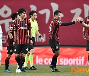 fc서울, 수원fc 상대로 3-0 완승[포토엔HD]