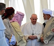 아브라함 고향 찾은 교황.."신의 이름 빌린 폭력은 신성모독"