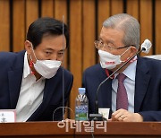 [포토]'논의하는 김종인-오세훈'
