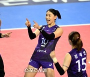 집념의 흥국생명, 김연경 있기에..쉽게 포기하지 않는다