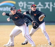 '시체놀이 아닙니다' 이게 바로 수베로식 수비자세 [대전 영상]