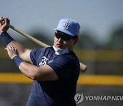 최지만, MLB 시범경기 첫 2루타 포함 2안타