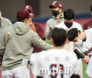 [MD포토] 박동원 '청백전 MVP'