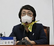 "이번 선거 야권에 기울어"..김진애 '與 단일화' 촉구