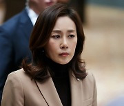 '타임즈' 김영철 살인 배후 문정희, 가면 벗고 '빌런' 활개