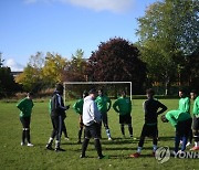 BRITAIN PHOTO ESSAY SANCTUARY STRIKERS GRASSROOT SOCCER