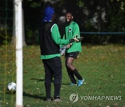 BRITAIN PHOTO ESSAY SANCTUARY STRIKERS GRASSROOT SOCCER