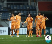 제주 남기일표 엄청난 압박 축구, 제대로 숨도 못 쉰 포항