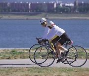코로나 시대 '운동의 지존'.. 자전거로 건강 걱정 날린다
